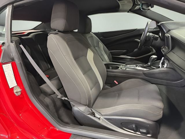 Used 2020 Chevrolet Camaro LT image 18