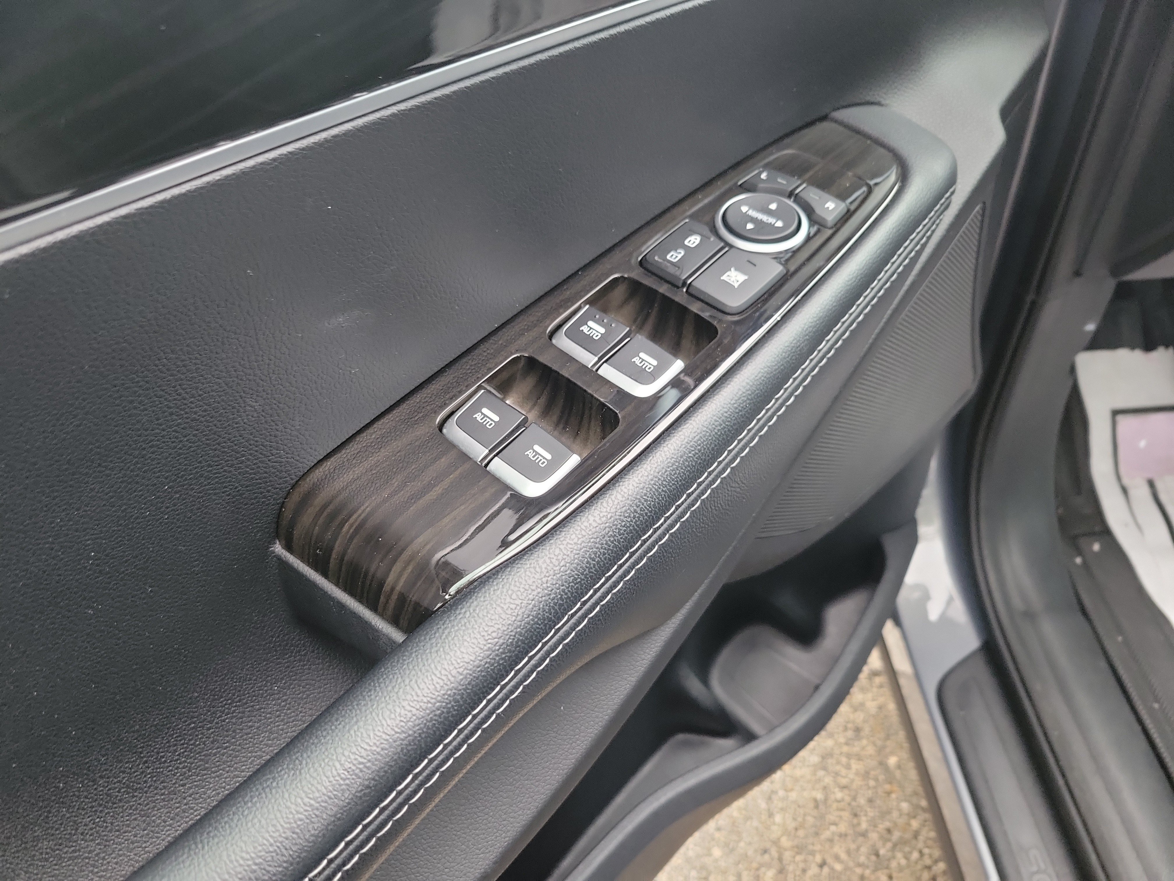 Used 2019 Kia Sorento AWD w/ LX Convenience Package image 14
