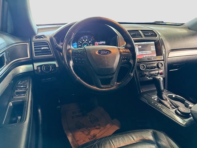 Used 2016 Ford Explorer XLT w/ Equipment Group 202A AWD/4WD image 19