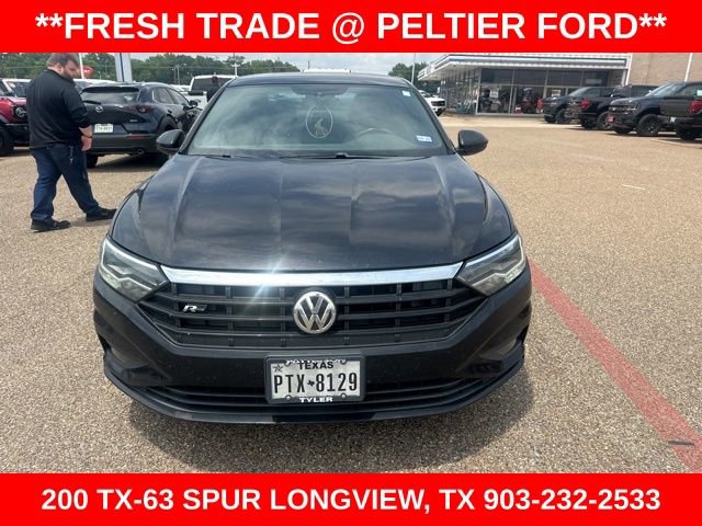 Used 2019 Volkswagen Jetta R-Line FWD image 2