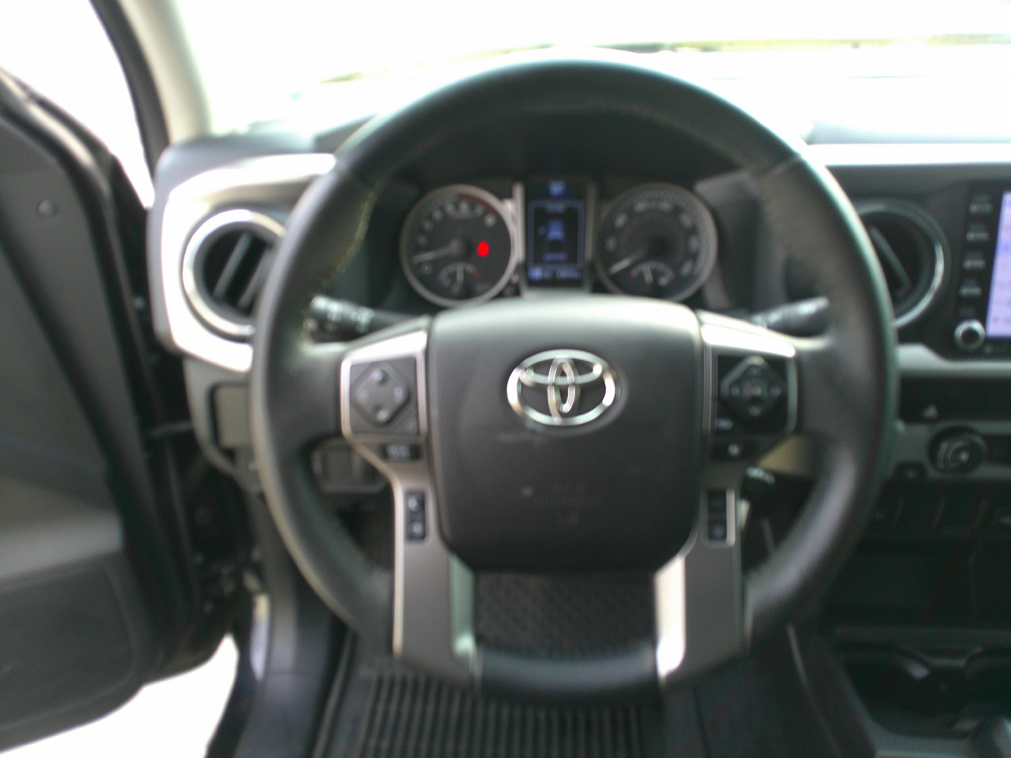Used 2022 Toyota Tacoma SR5 image 19