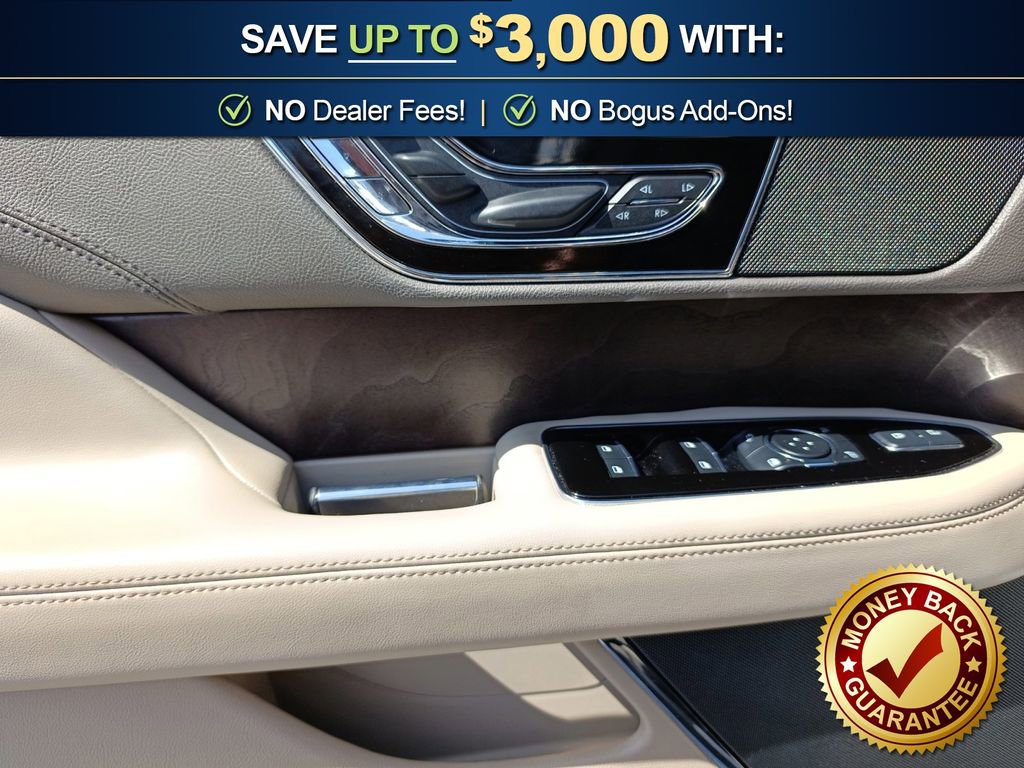 Used 2024 Lincoln Navigator Reserve image 16