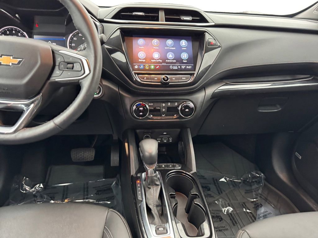 Used 2023 Chevrolet TrailBlazer ACTIV w/ Sun and Liftgate Package image 11