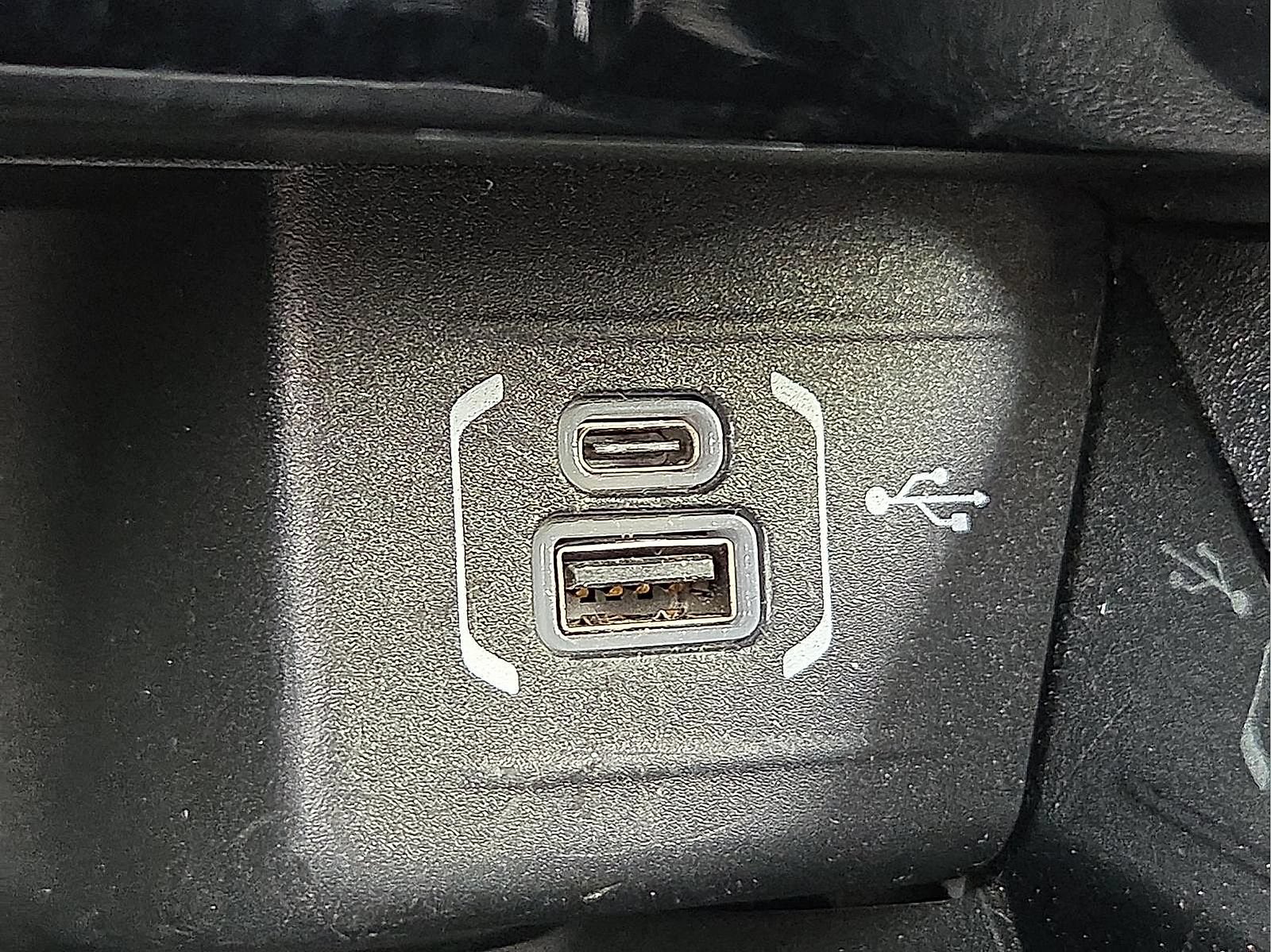 Used 2025 Jeep Compass Trailhawk AWD/4WD image 17