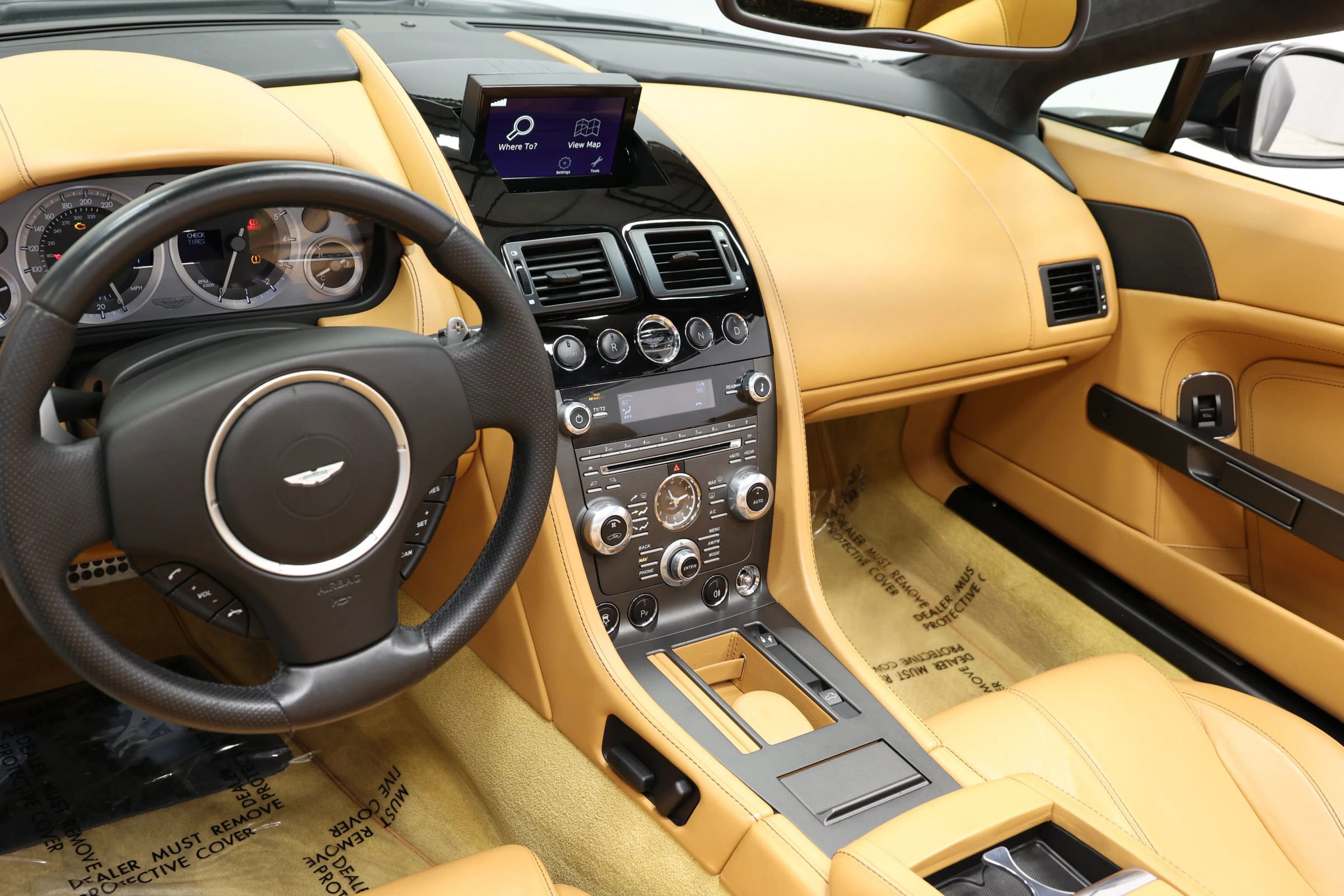 Used 2012 Aston Martin V8 Vantage Roadster image 47
