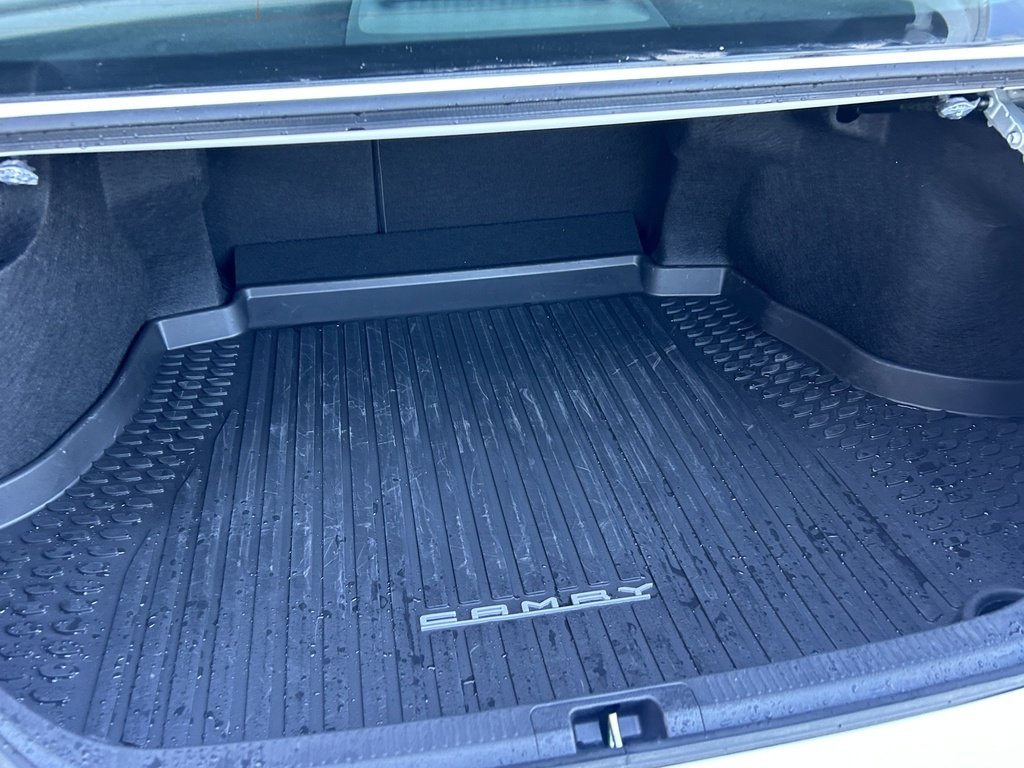 Used 2025 Toyota Camry LE w/ Convenience Package image 11