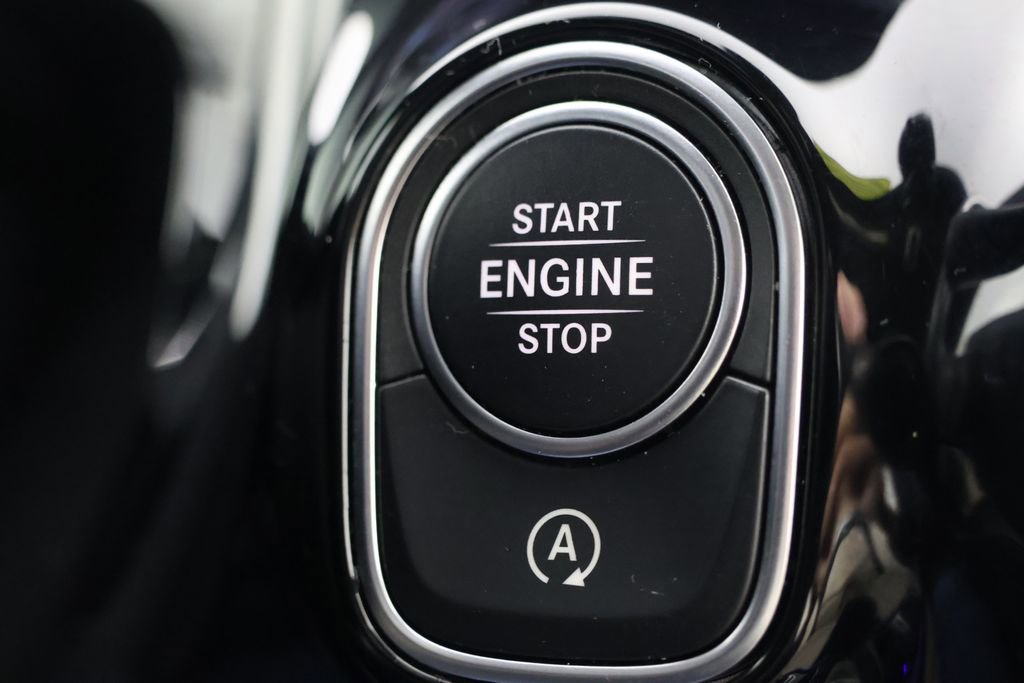 Used 2024 Mercedes-Benz GLA 250 4MATIC w/ Winter Heating Package image 16