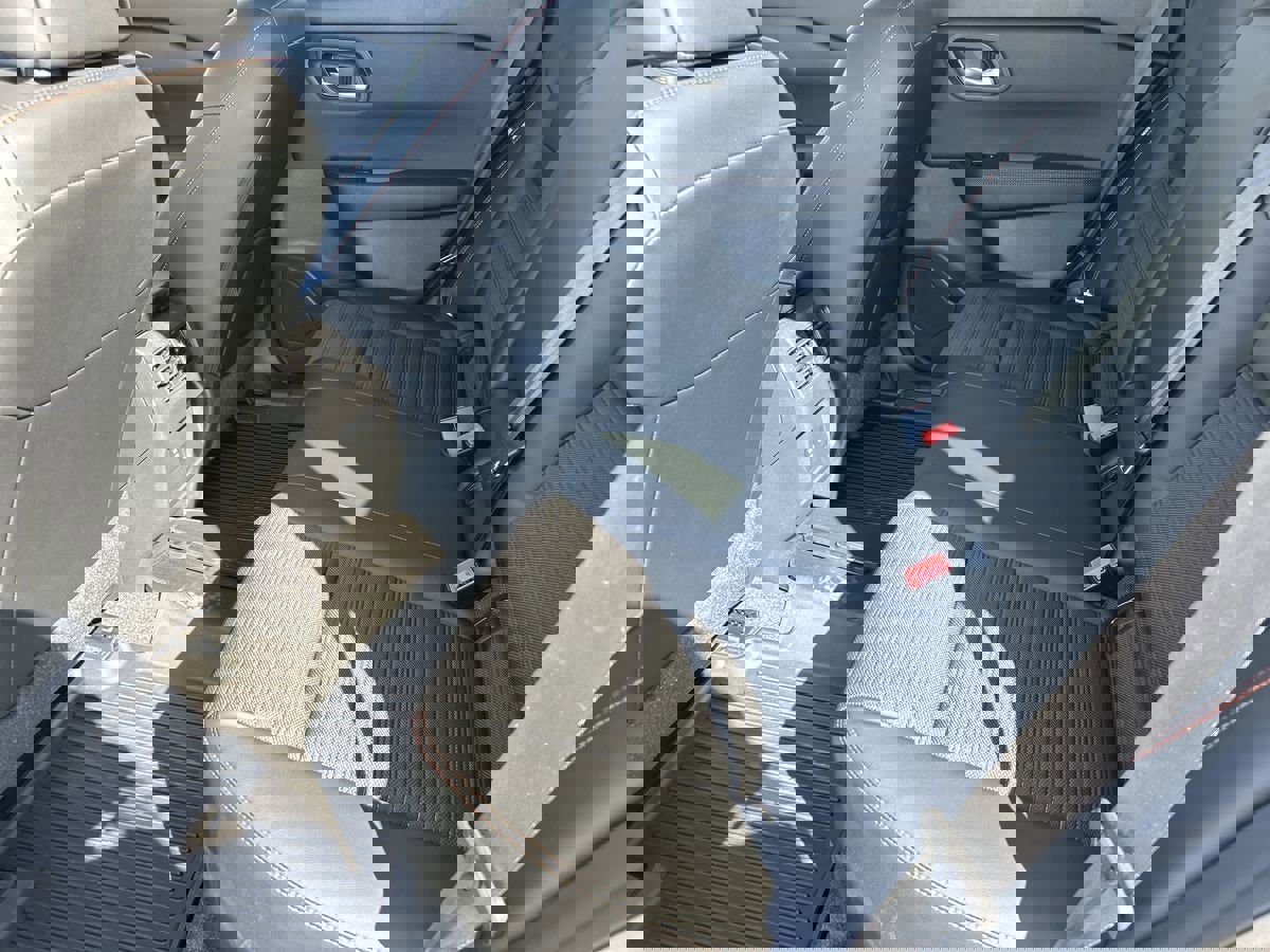 New 2025 Nissan Rogue SV image 15