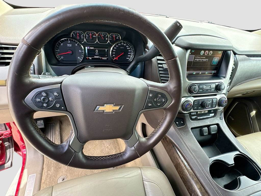 Used 2015 Chevrolet Suburban LT RWD image 12