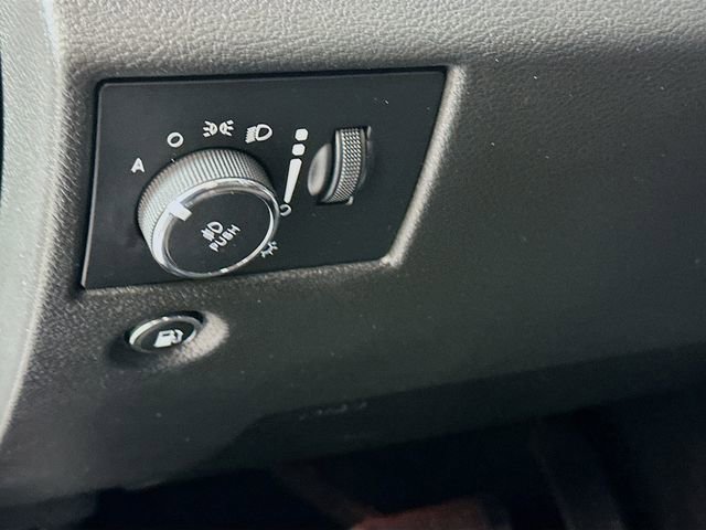 Used 2021 Jeep Grand Cherokee Laredo image 10