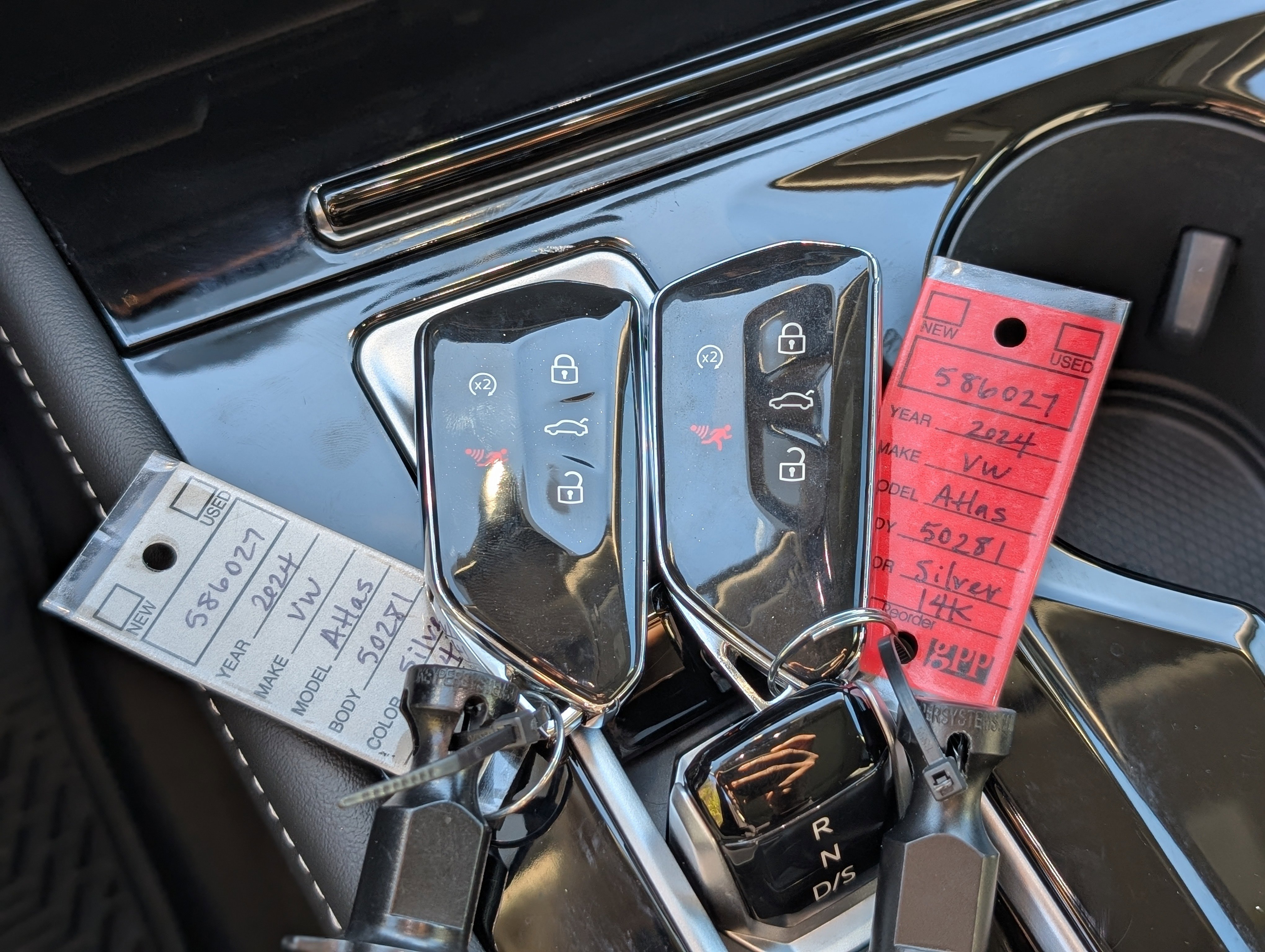 Used 2024 Volkswagen Atlas SEL image 43