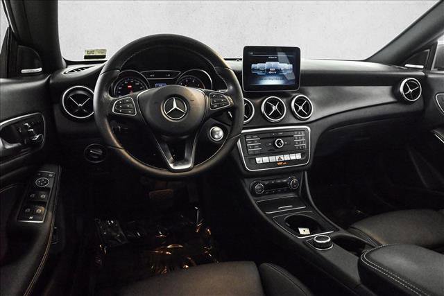 Used 2017 Mercedes-Benz CLA 250 4MATIC image 20