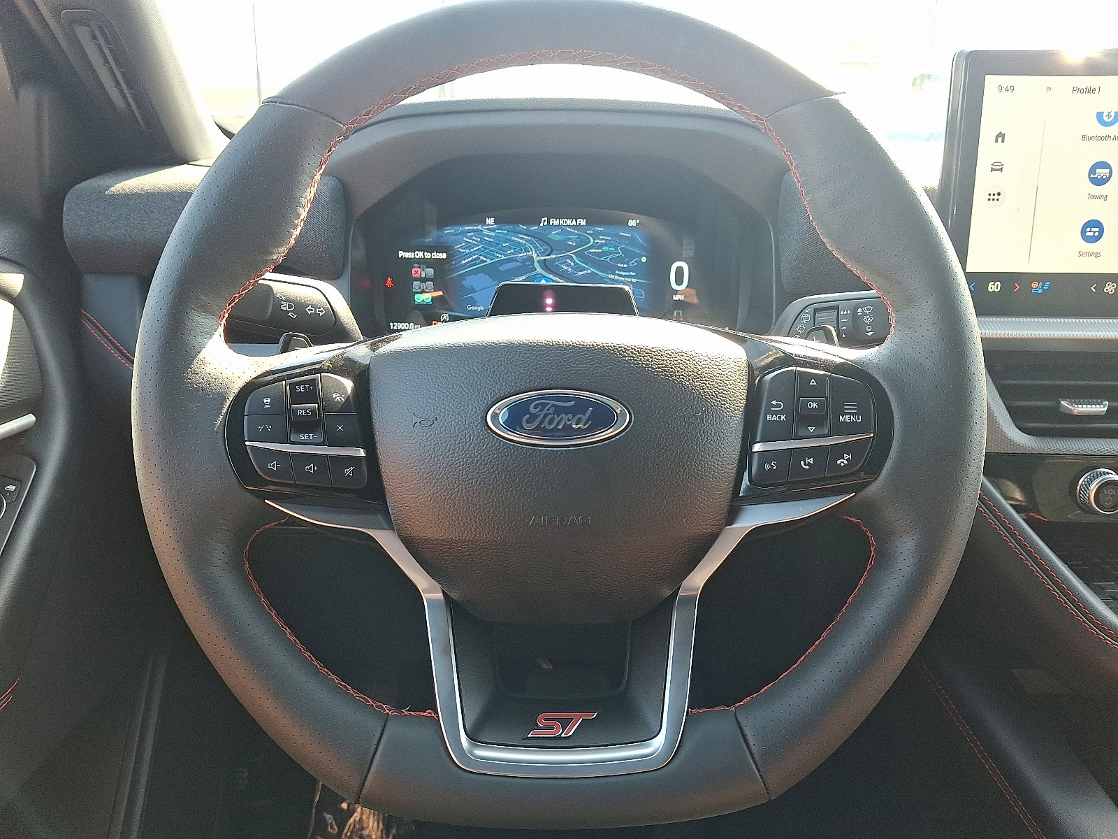 Used 2025 Ford Explorer ST image 17