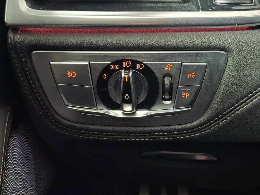 Used 2016 BMW 750i xDrive image 44