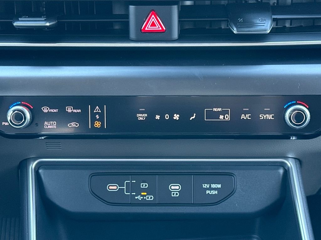 New 2026 Kia Carnival LXS image 33