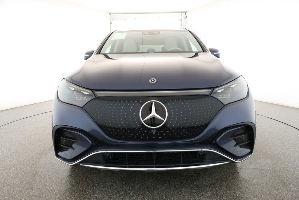 Used 2023 Mercedes-Benz EQE 500 4MATIC SUV image 2