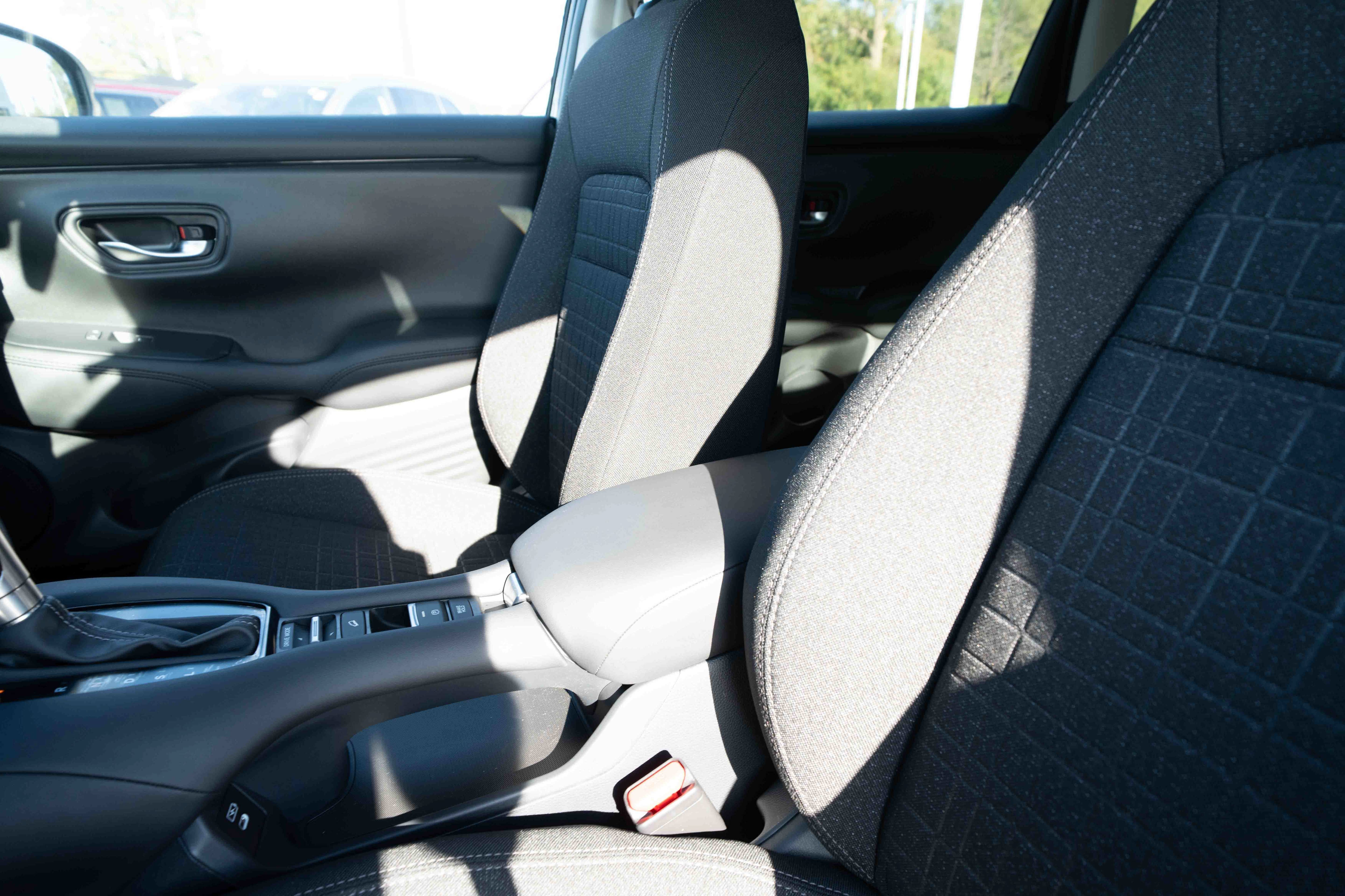 New 2027 Honda HR-V LX image 10