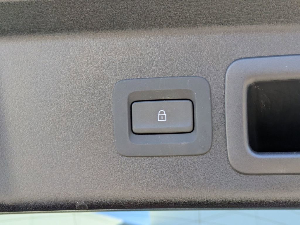 Used 2024 MAZDA CX-30 AWD 2.5 S w/ Preferred Package image 11