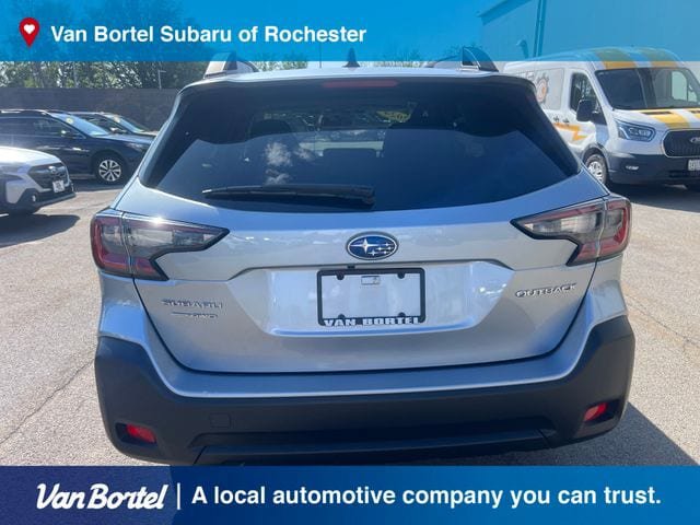 Used 2024 Subaru Outback Premium AWD/4WD image 5
