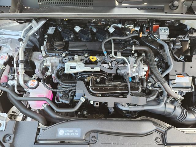 Used 2024 Toyota Prius LE image 24