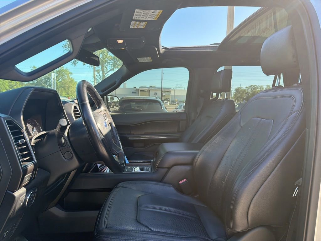 Used 2018 Ford Expedition Limited w/ Equipment Group 301A image 2