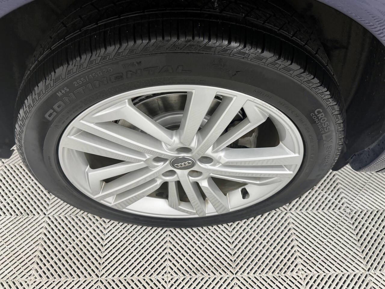 Used 2018 Audi Q5 2.0T Premium Plus w/ Premium Plus Package image 24