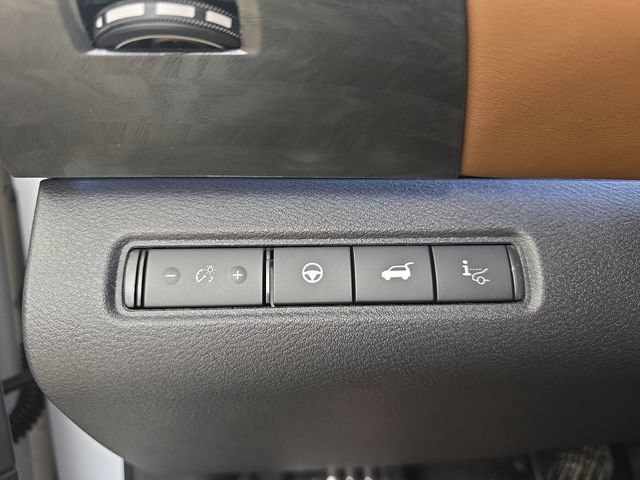 New 2026 Nissan Pathfinder Platinum FWD image 30
