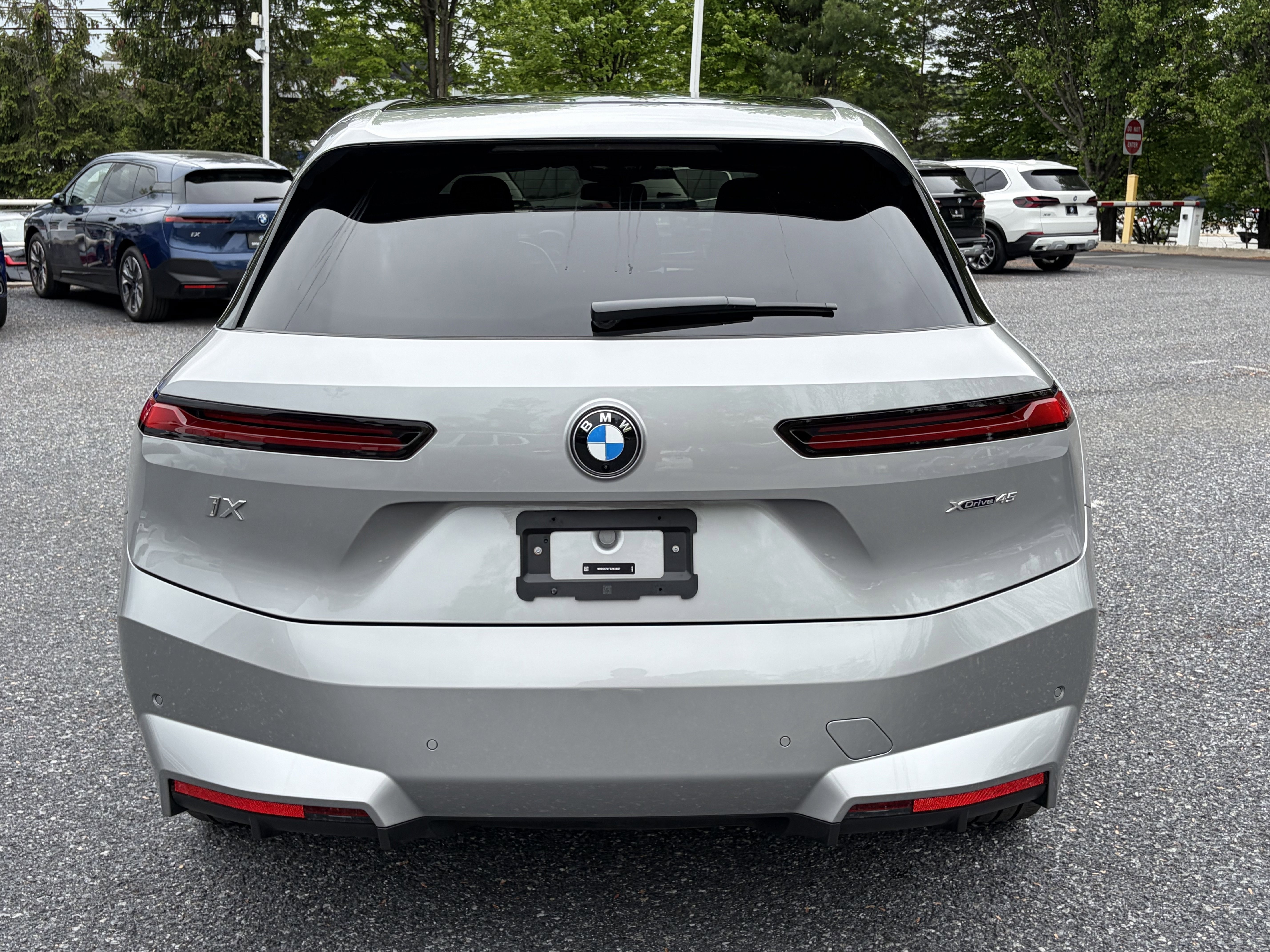 Used 2026 BMW iX xDrive45 w/ Executive Package AWD/4WD image 7