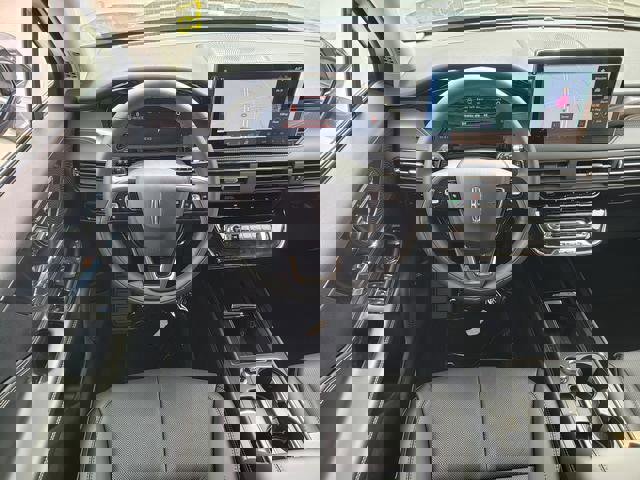 New 2026 Lincoln Corsair Reserve image 18