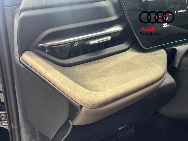 Used 2025 Audi Q5 Premium w/ Convenience Package AWD/4WD image 30