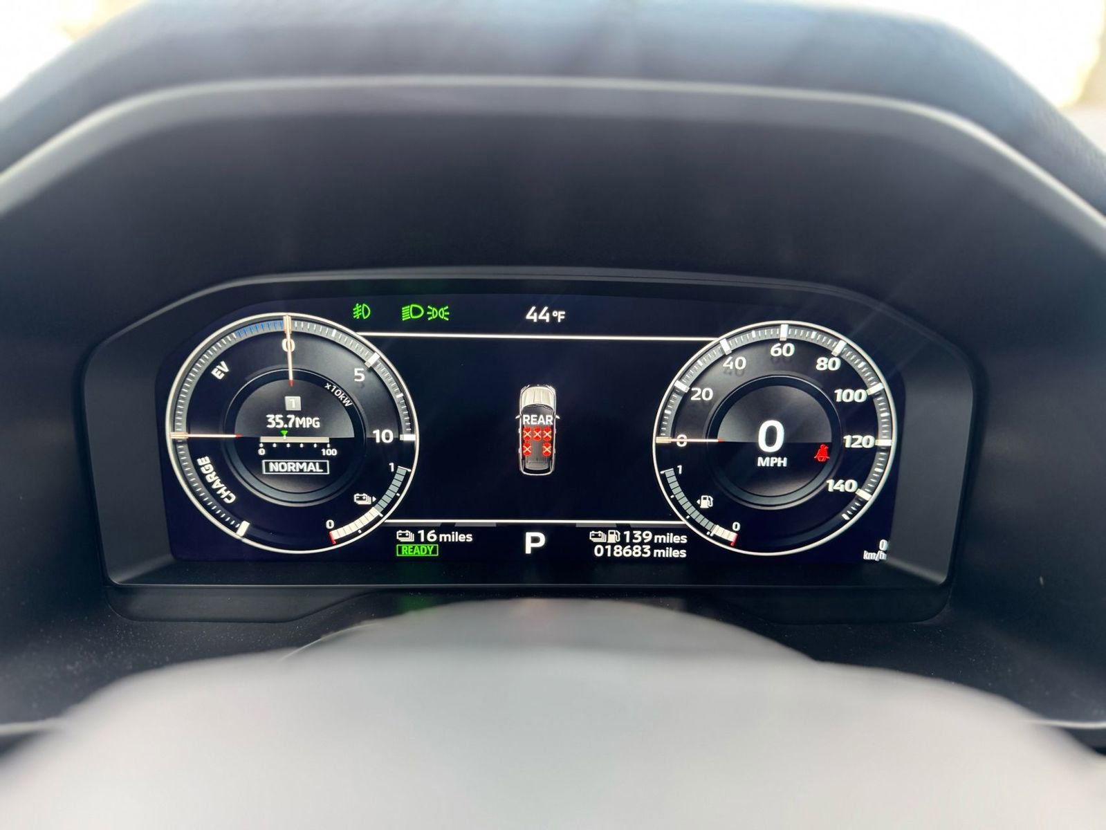 Used 2024 Mitsubishi Outlander 4WD Plug-In Hybrid image 13