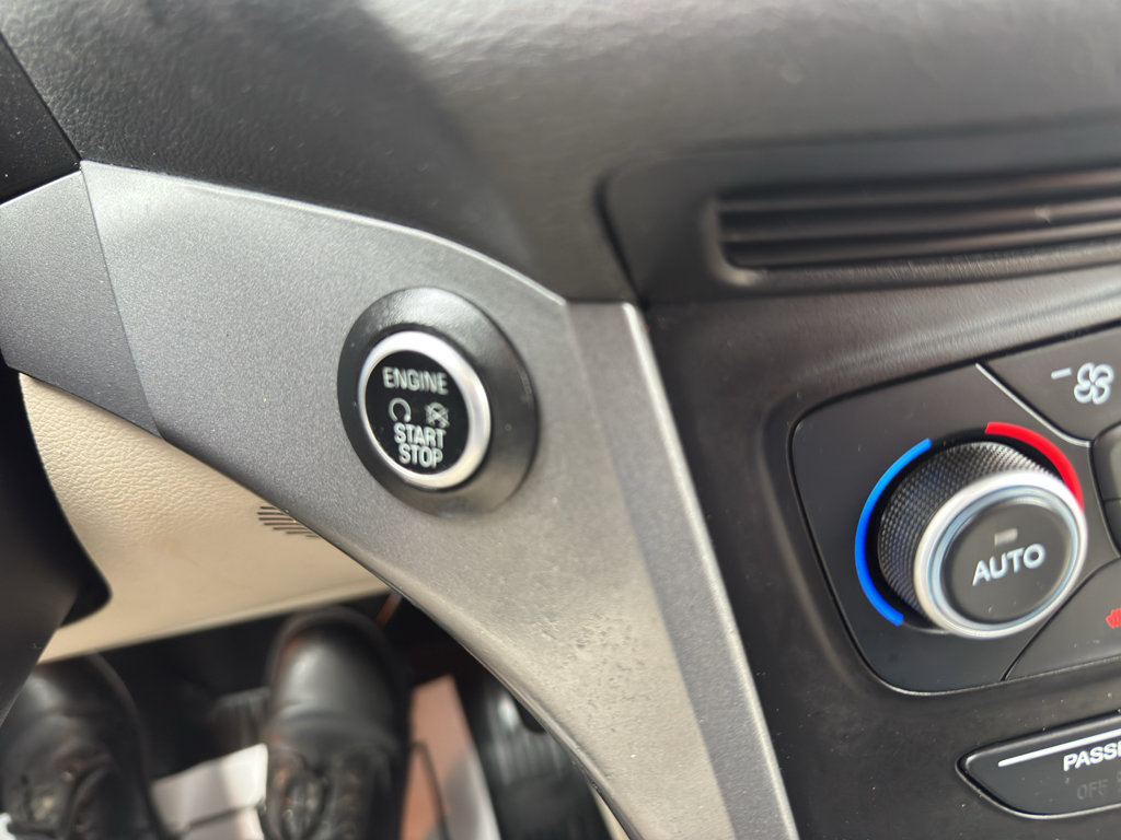 Used 2019 Ford Escape SE AWD/4WD image 17