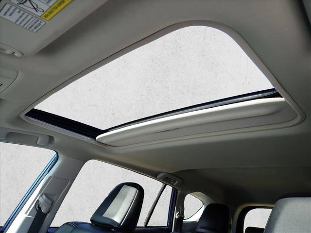 Used 2015 Toyota RAV4 Limited w/ Technology Package AWD/4WD image 14