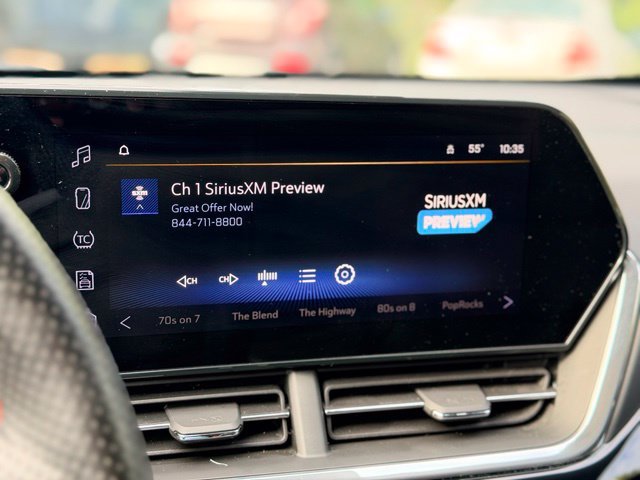 Used 2025 Chevrolet Trax RS w/ Driver Confidence Package FWD image 13