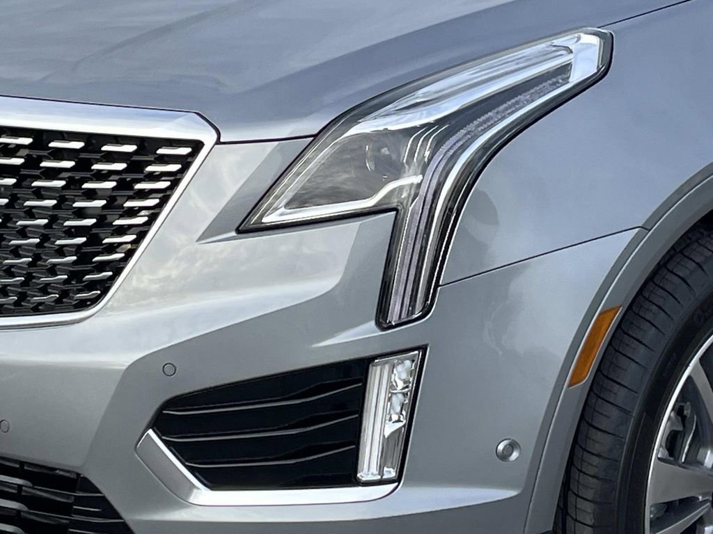 New 2026 Cadillac XT5 Premium Luxury w/ Driver Assist Package FWD image 9