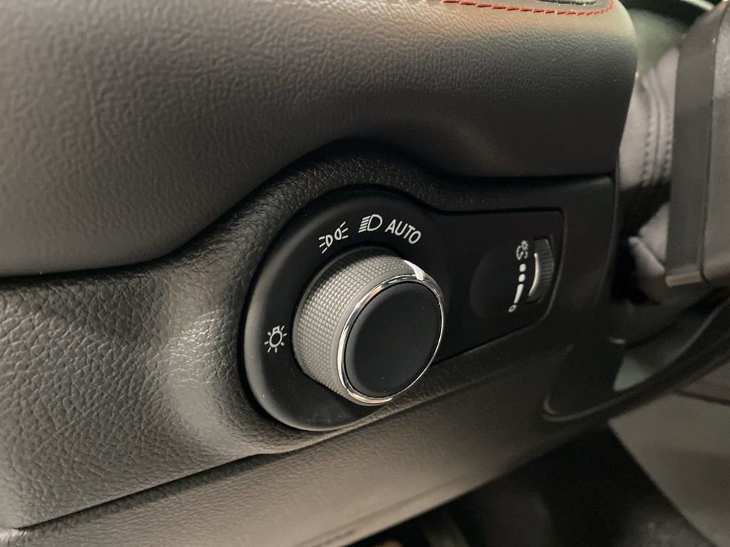 Used 2025 Dodge Durango R/T image 21