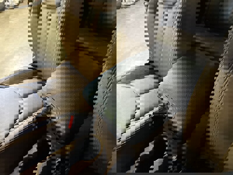 Used 2015 Jeep Wrangler Rubicon w/ Power Convenience Group image 31