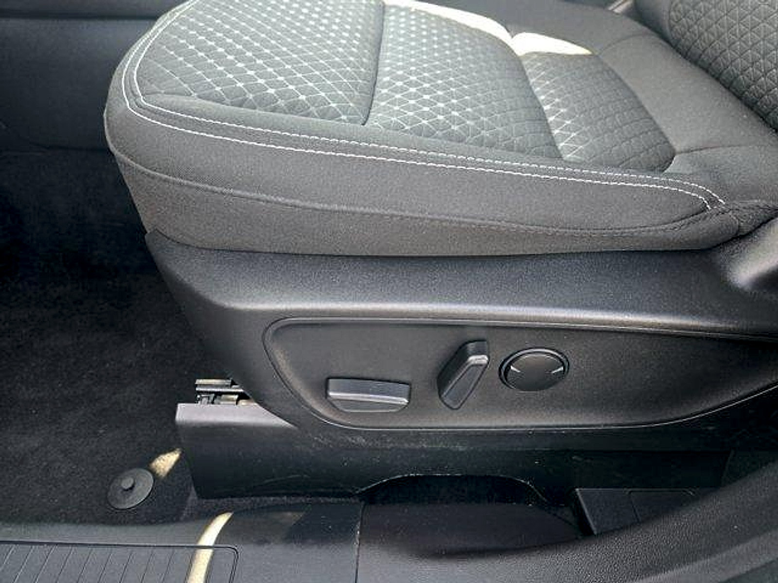 Certified 2023 Ford Escape Active w/ Tech Pack #1 AWD/4WD image 12