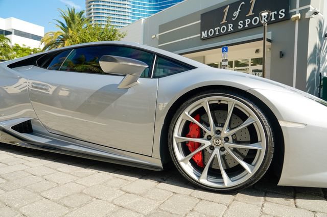 Used 2015 Lamborghini Huracan LP 610-4 AWD/4WD image 36