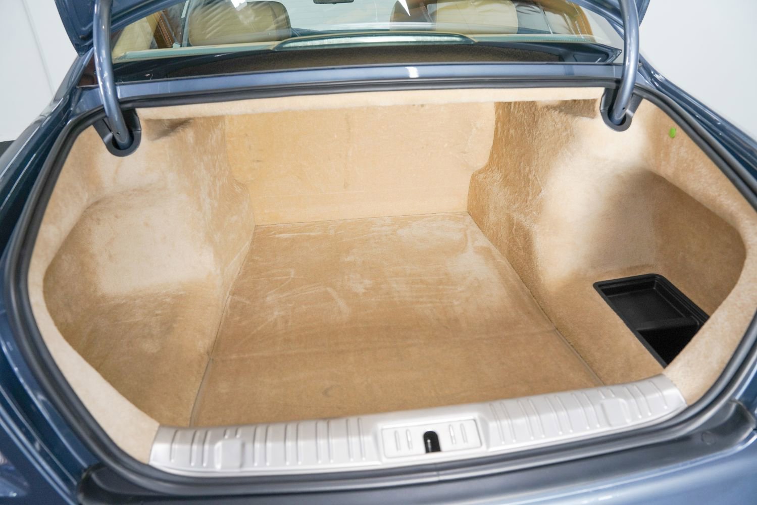 Used 2011 Rolls-Royce Ghost RWD image 58