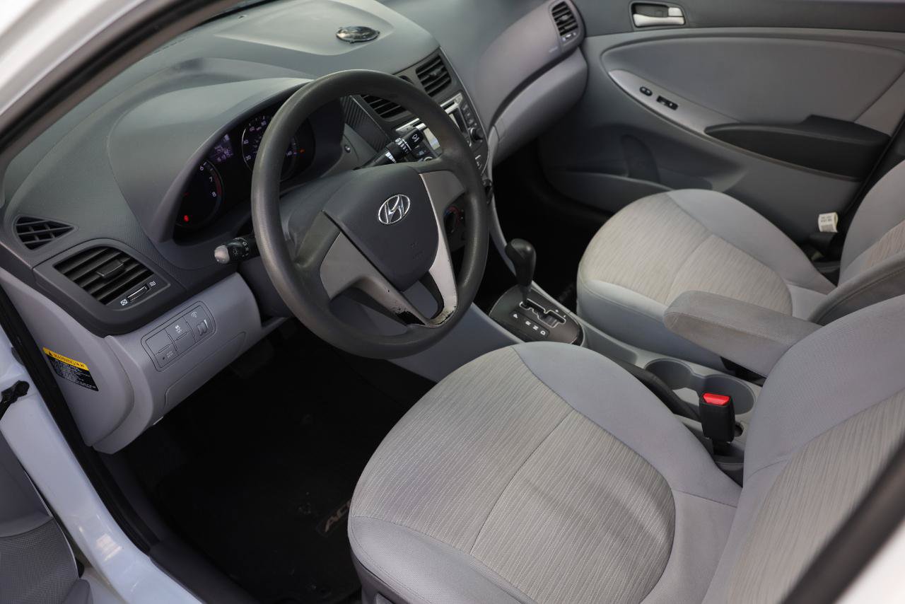 Used 2017 Hyundai Accent SE FWD image 4