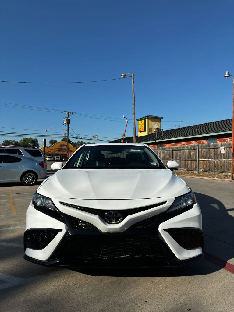 Used 2022 Toyota Camry SE