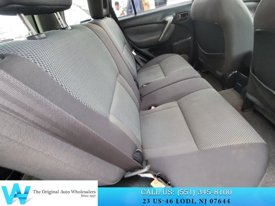 Used 2005 Toyota RAV4 4WD image 19