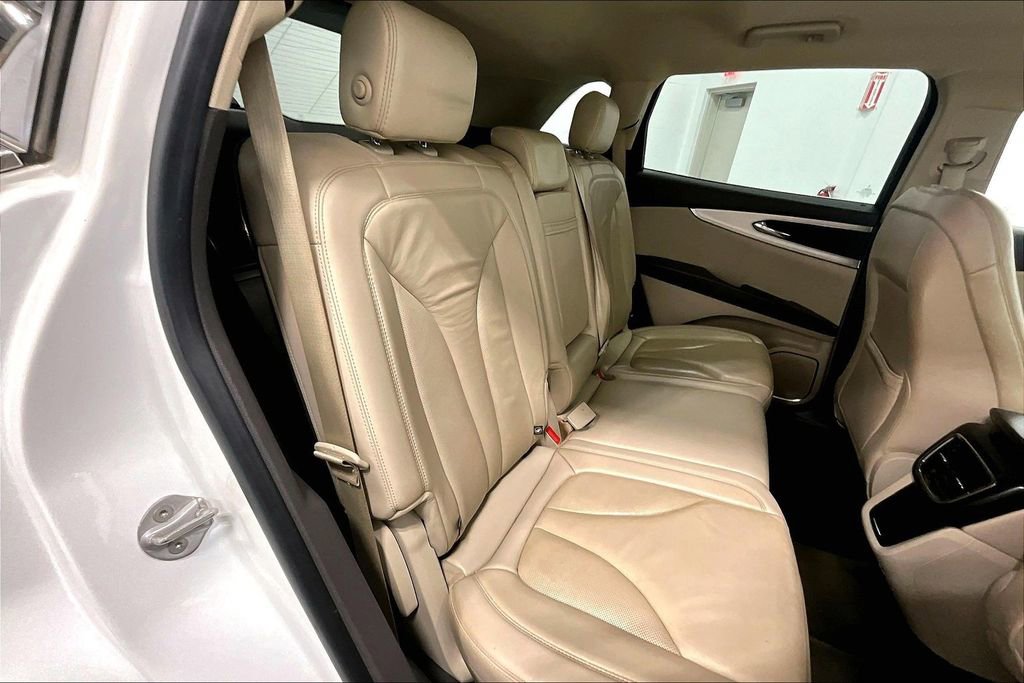 Used 2020 Lincoln Nautilus FWD w/ Equipment Group 101A image 26