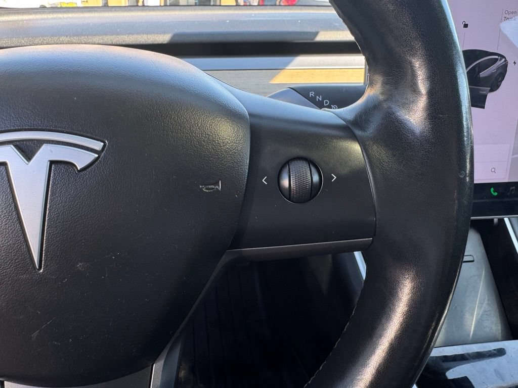 Used 2018 Tesla Model 3 Long Range RWD image 26