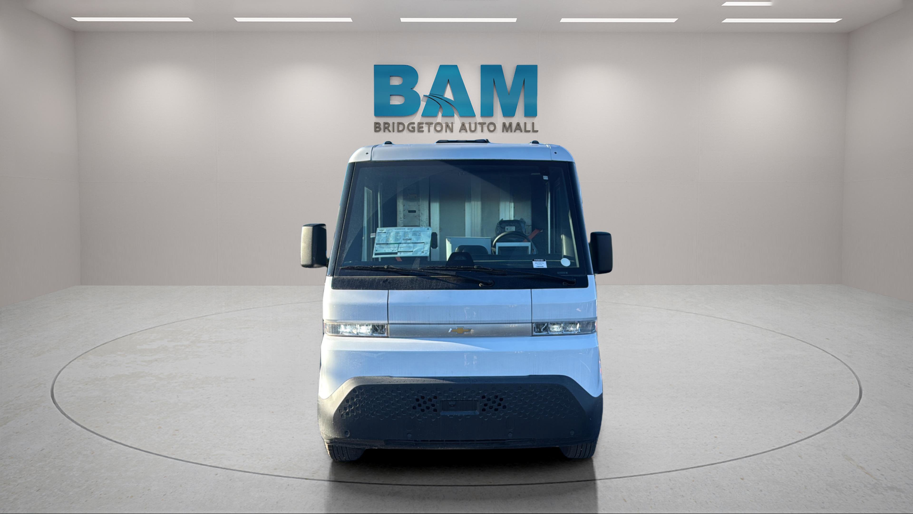 New 2025 Chevrolet Brightdrop 400 w/ Power Door Package image 6