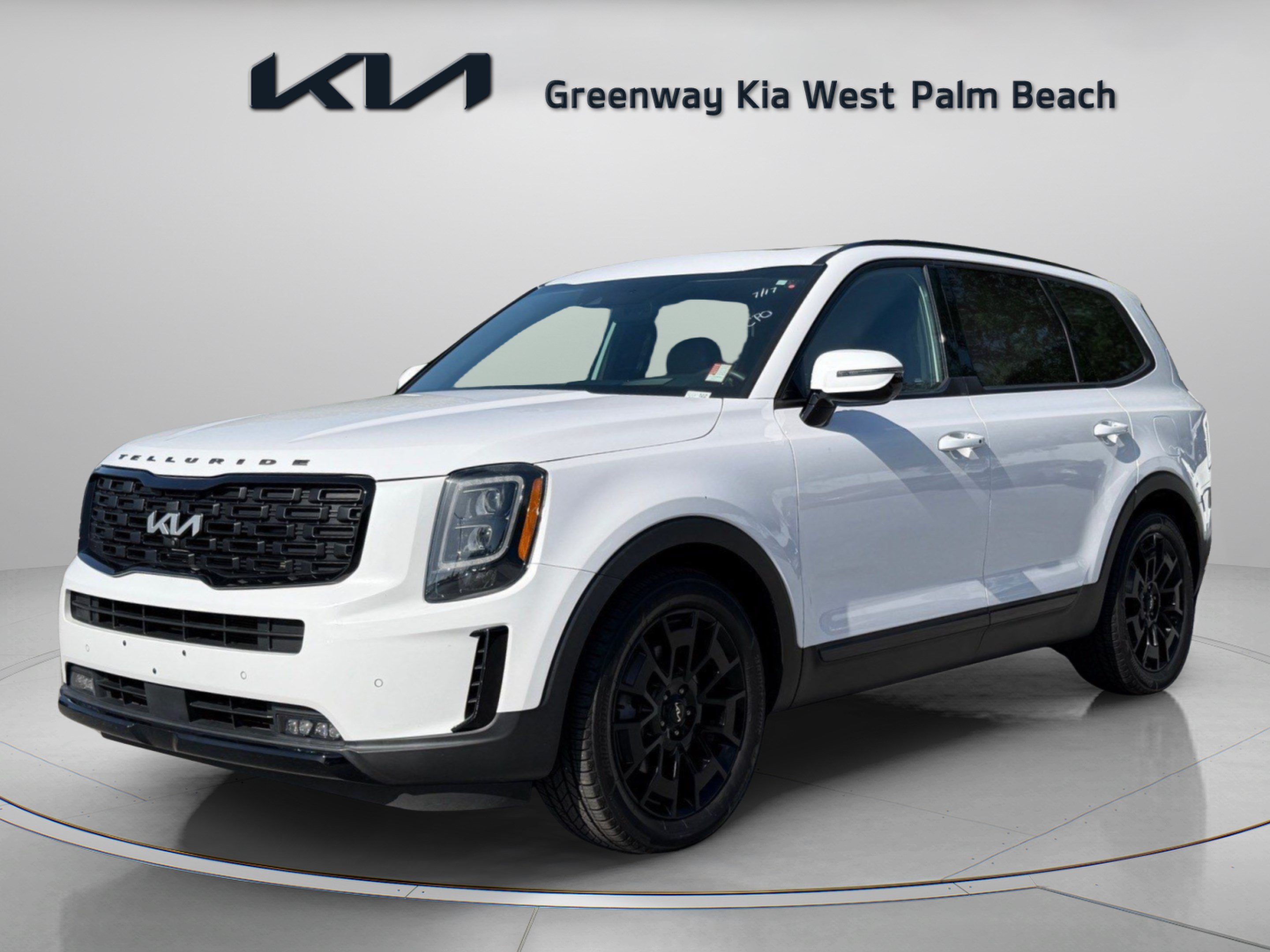 Used 2022 Kia Telluride SX w/ SX Prestige Package AWD/4WD image 3