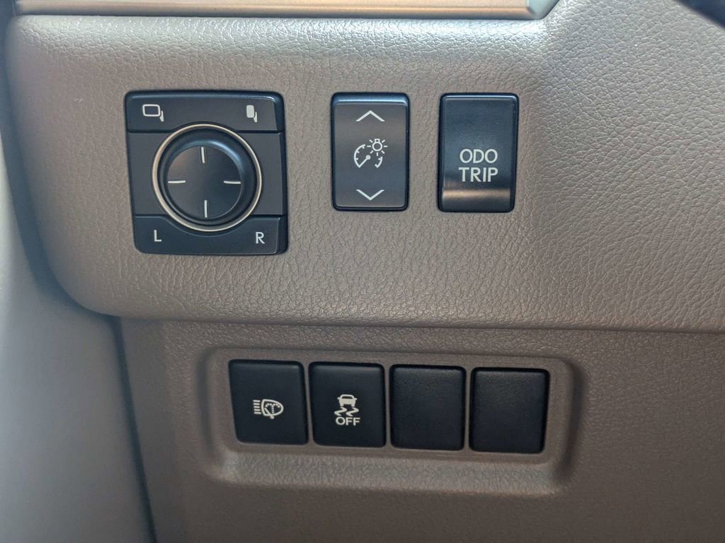 Used 2018 Lexus GX 460 Premium AWD/4WD image 24