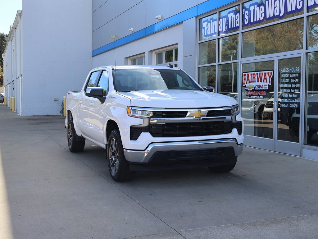 Used 2022 Chevrolet Silverado 1500 LT image 2