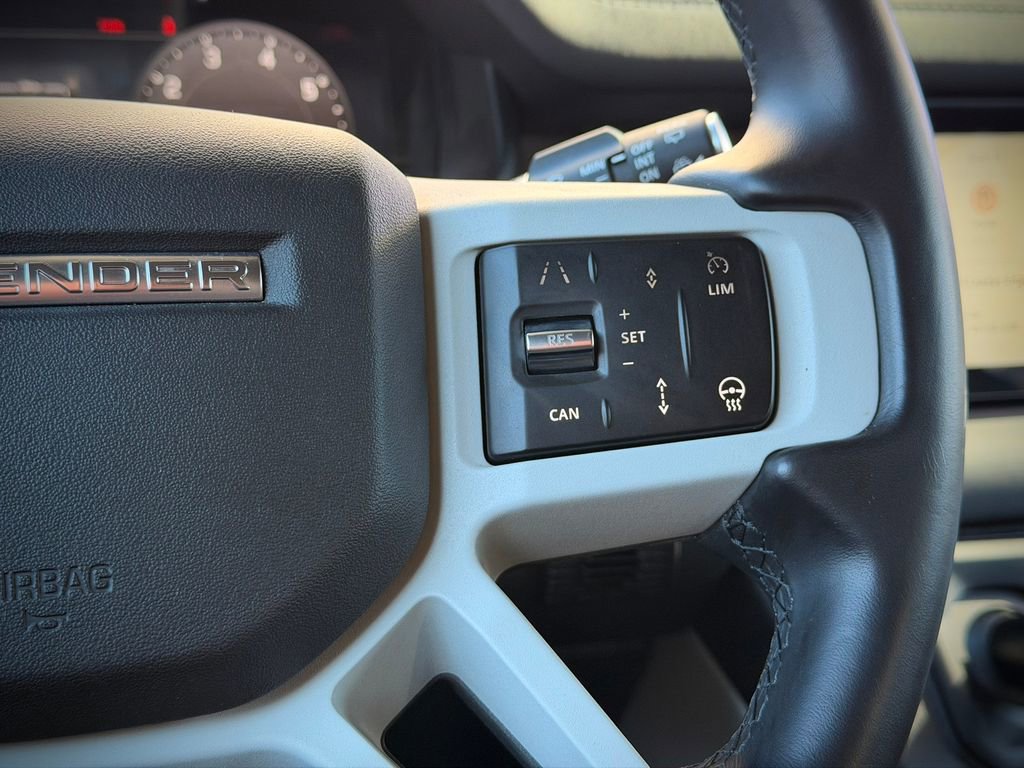 Used 2024 Land Rover Defender 110 X-Dynamic SE image 22